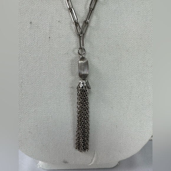 Vintage industrial vibe chain tassel necklace - Picture 4 of 4